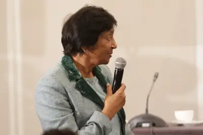 قاعة مؤتمر صحفي فارغة في معهد نوبل بأوسلو