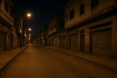 شارع ليلي هادئ في صنعاء