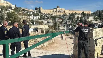 صورة رسمية – محافظة القدس: بوابة حديدية لجمعية «كاديشا» تعزل نحو 700 مقدسي في وادي الربابة بسلوان