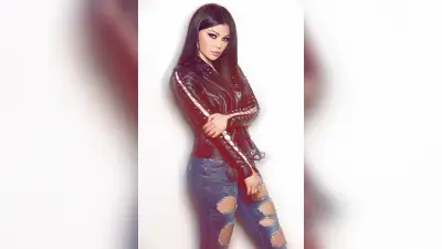 صورة أرشيفية – هيفاء وهبي بفستان قصير من سلاسل معدنية وثلاث إطلالات في حفل ملك جمال لبنان