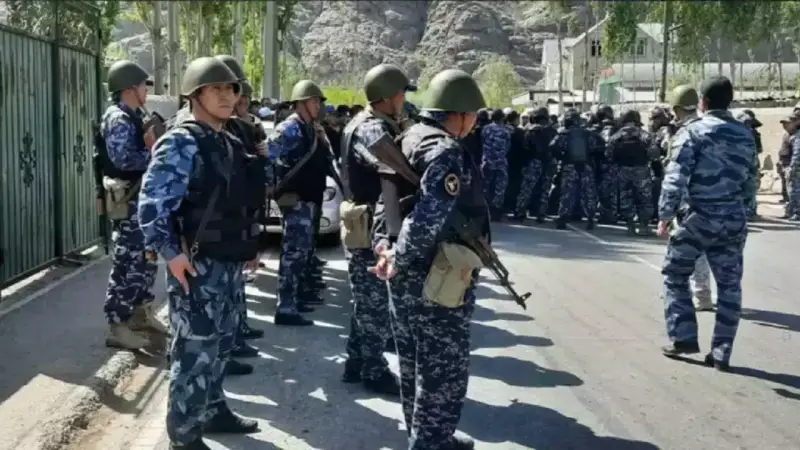 Kyrgyzstan Tajikistan frontiers