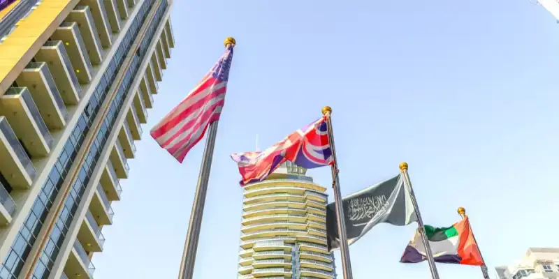 الإمارات والكويت والسعودية تشعر بالانشغال من تطوّرات الأحداث في أفغانستان