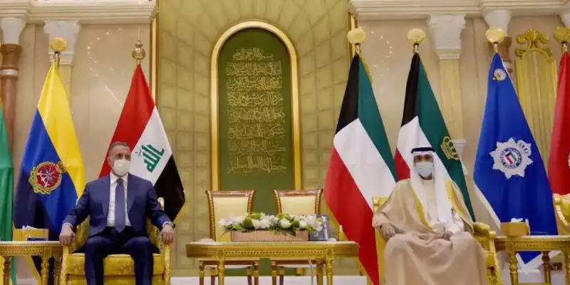 رئيسا الوزراء الكويتي والعراقي يبحثان سُبل تطوير العلاقات بين البلدين