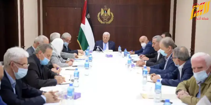 الرئيس محمود عباس يشرف على اجتماع مركزية فتح