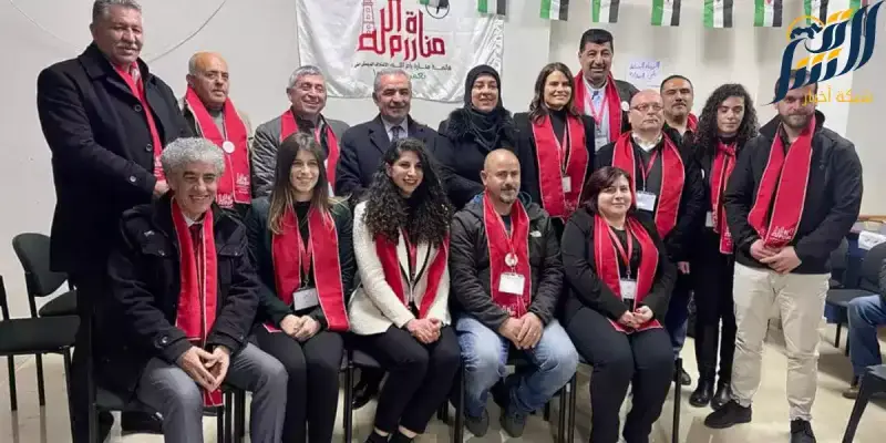 رئيس الوزراء الفلسطيني يتفقد مراكز القوائم الانتخابية في رام الله