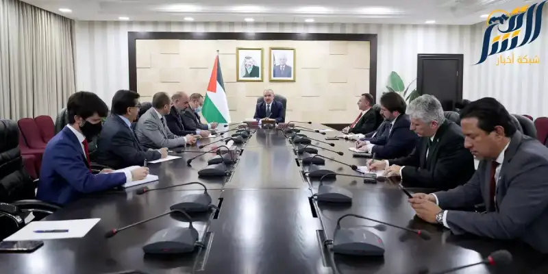 رئيس الوزراء الفلسطيني مع سفراء دول أميركا اللاتينية