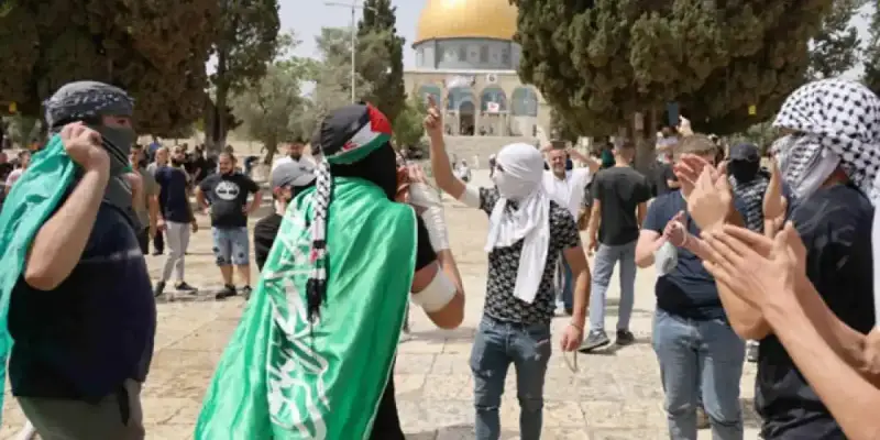شباب القدس في الاقصى