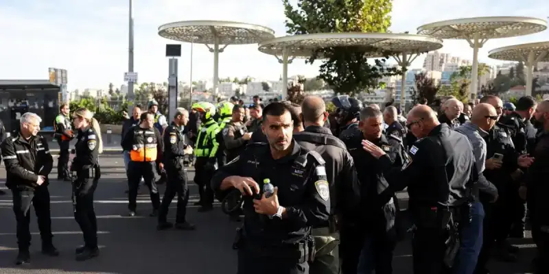 الشرطة الاسرائيلية قرب مكان عملية القدس