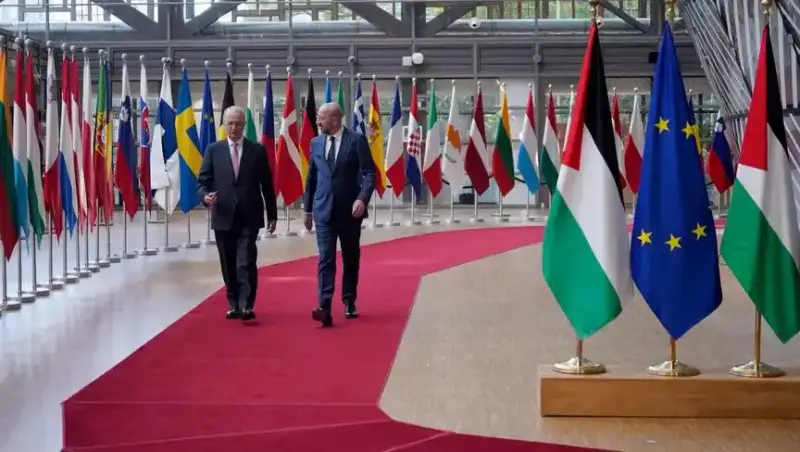 رئيس المجلس الأوروبي مع رئيس الوزراء الفلسطيني محمد مصطفى