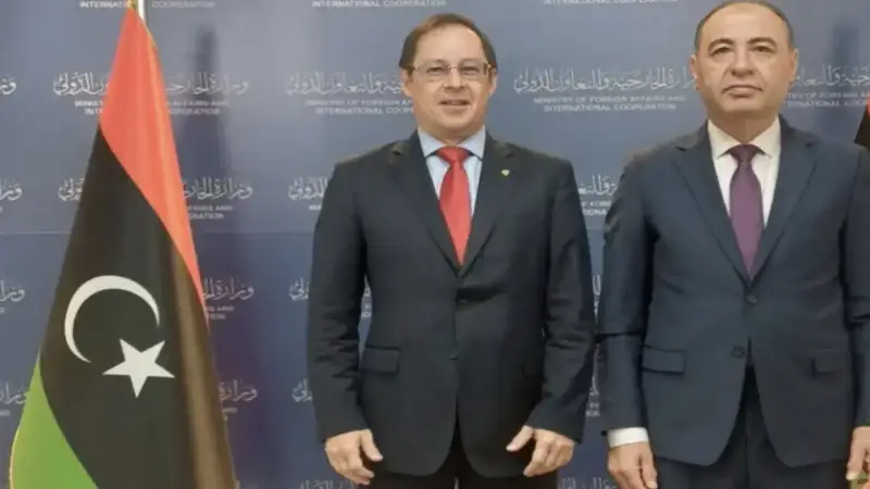 لقاء السفير الروسي بوزير الخارجية الليبي