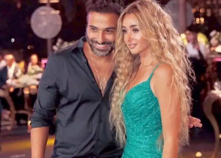 هنا الزاهد