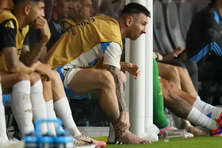 النجم ليونيل ميسي