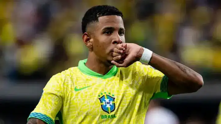 اللاعب البرازيلي سافينيو