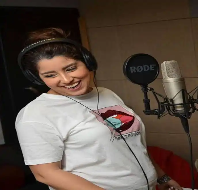 آيتن عامر