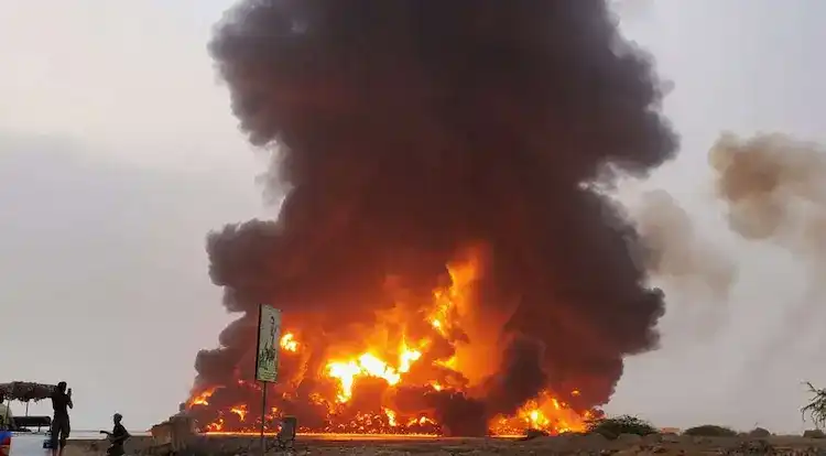 انفجار ميناء الحديدة