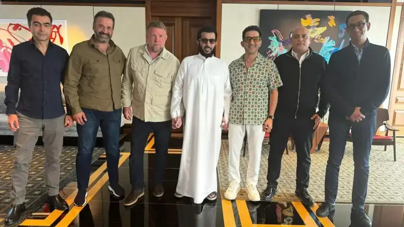 وقف فيلم أحمد حلمي