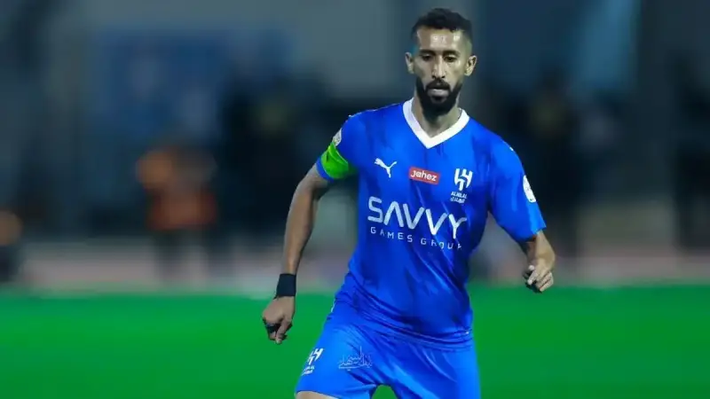 نجم الهلال السعودي السابق سلمان الفرج
