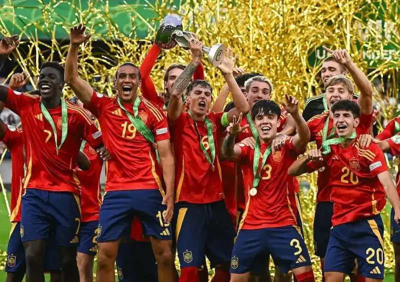 منتخب إسبانيا للشباب
