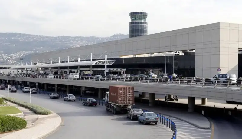 مطار رفيق الحريري في بيروت