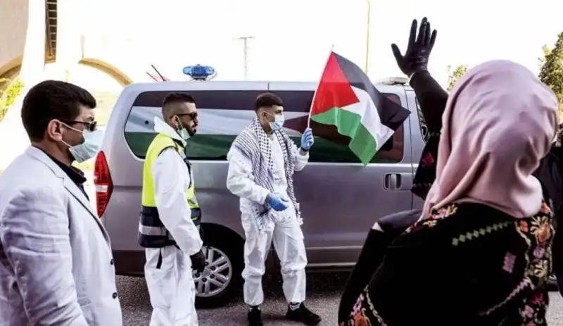 أهالي فلسطين
