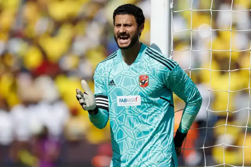 محمد الشناوي حارس الأهلي المصري