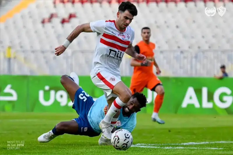 لاعب الزمالك المصري أحمد زيزو