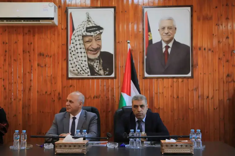 محافظ قلقيلية مع وزير الثقافة