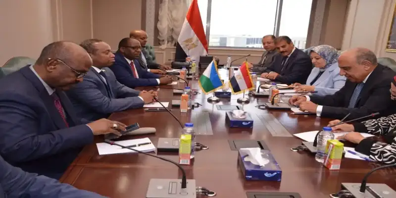 جانب من اللقاء بين الطرفين
