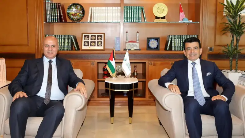 وزير الثقافة الفلسطيني