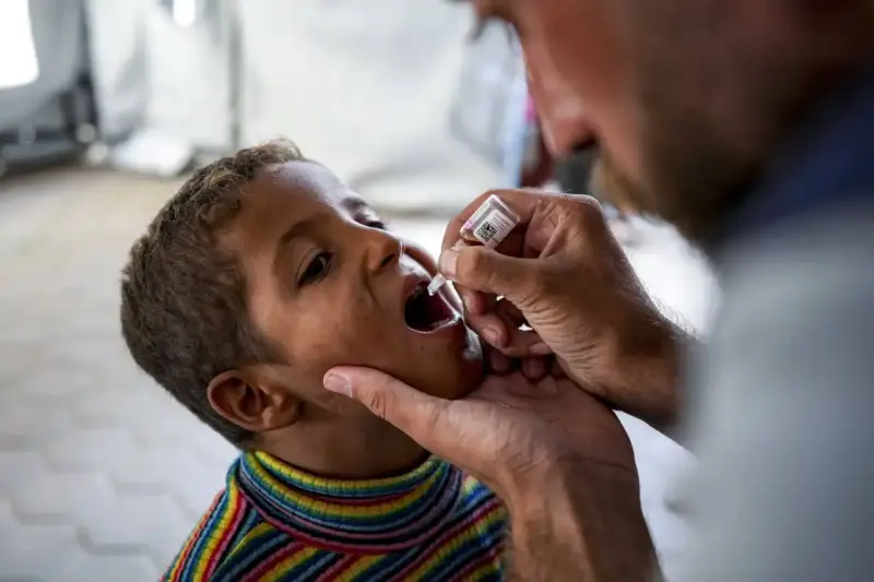 لقاح شلل الأطفال