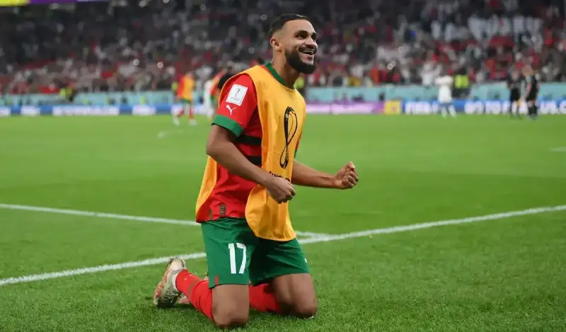 اللاعب المغربي سفيان بوفال