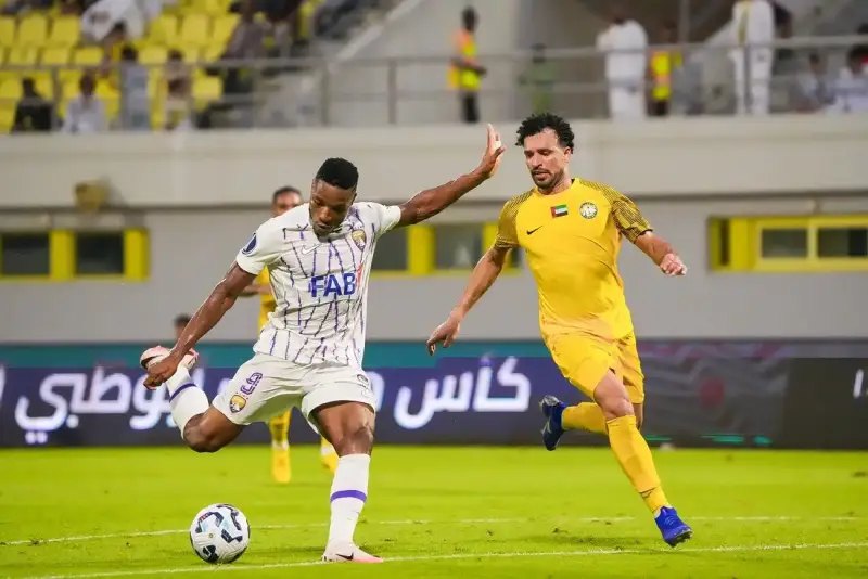 العين وكلباء