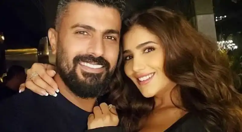 مي عمر ومحمد سامي