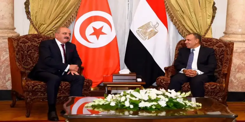 جانب من اللقاء بين الطرفين