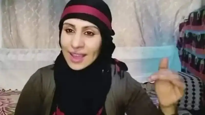 الممثلة سمية العاضي