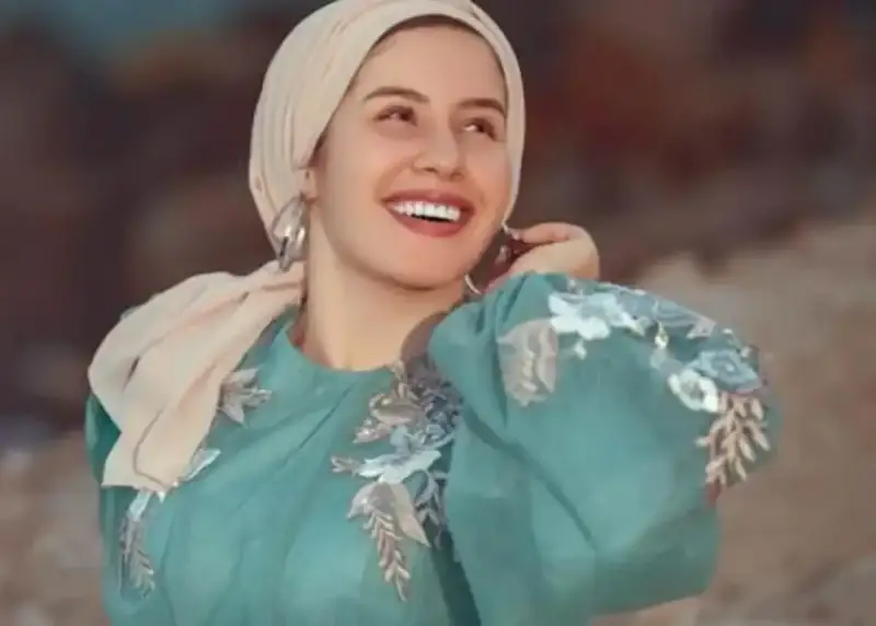 البلوجر سلمى عبد العظيم