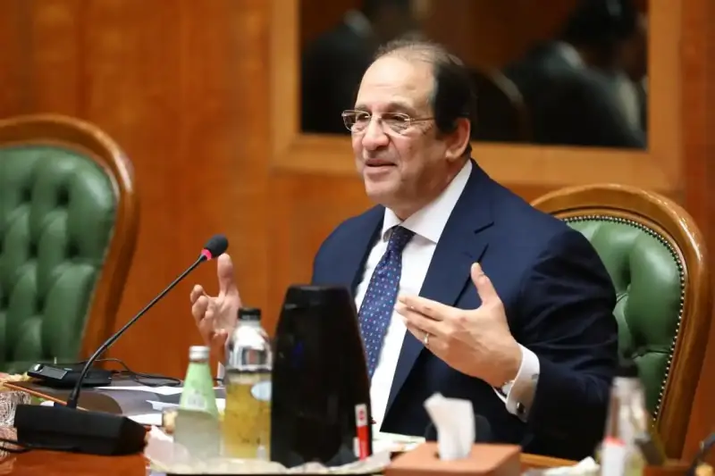 الوزير عباس كامل رئيس المخابرات المصرية