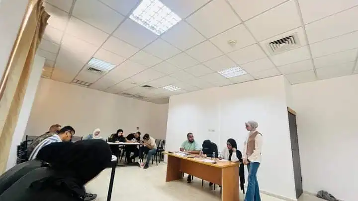 دورة اللغة العبرية في نابلس