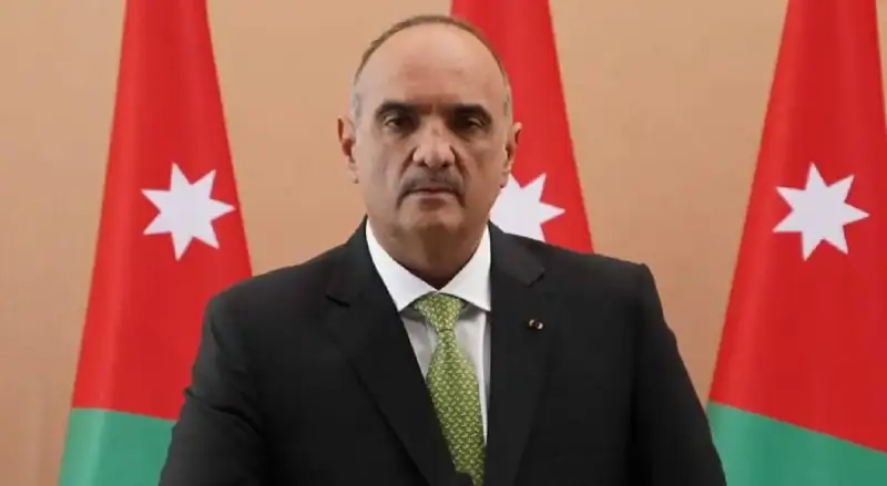 بشر الخصاونة رئيس الحكومة الأردنية المستقيلة