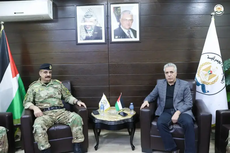 لقاء مدير الضابطة الجمركية بمدير تسليح الأمن الفلسطيني