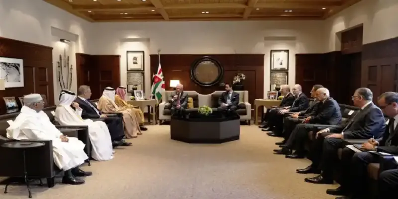 جانب من اللقاء بين الطرفين