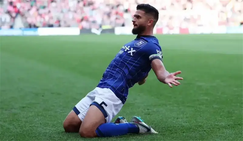 اللاعب المصري سام مرسي