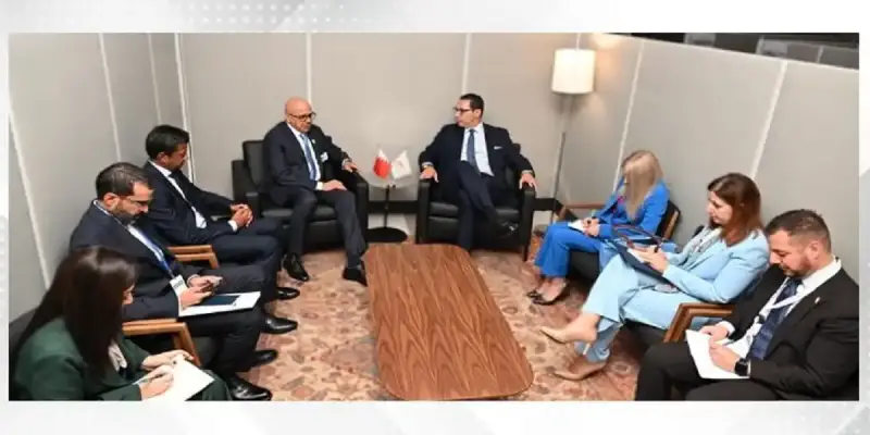 جانب من اللقاء بين الطرفين