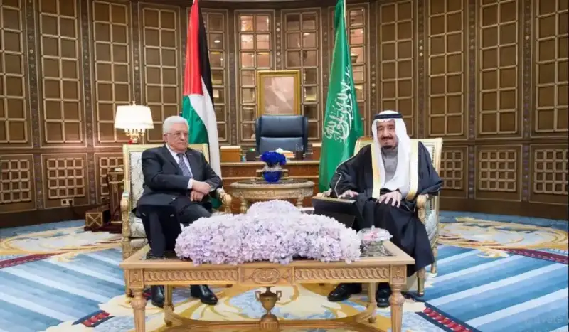الرئيس الفلسطيني وملك السعودية