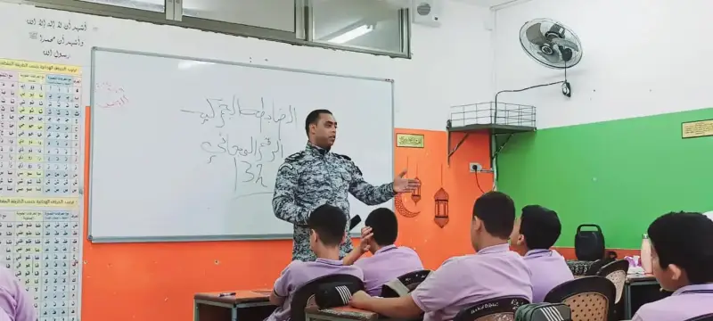 الضابطة الجمركية تقدم محاضرات توعوية لطلاب المدارس