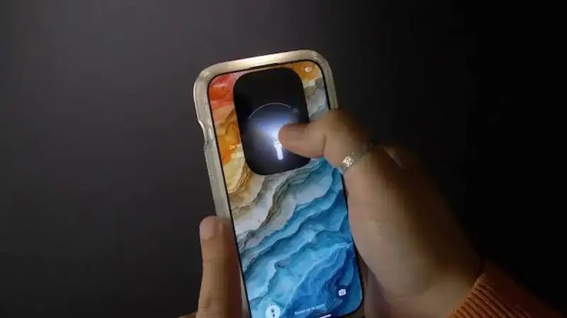 كيفية قفل وإخفاء التطبيقات على iOS 18