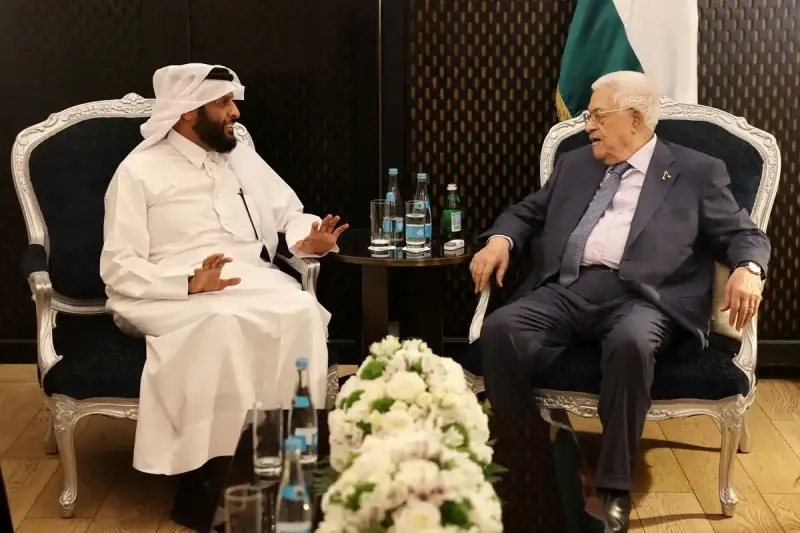الرئيس الفلسطيني ورئيس أمناء الصناديق الإنسانية