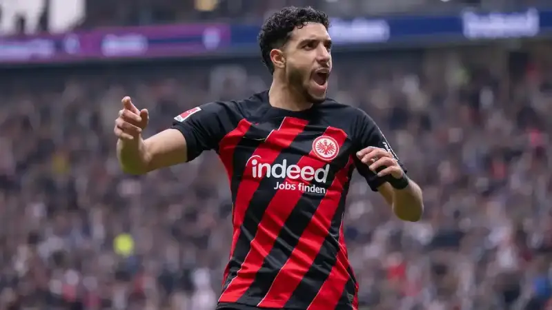 اللاعب المصري عمر مرموش