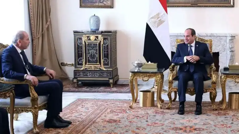 جانب من اللقاء بين الطرفين