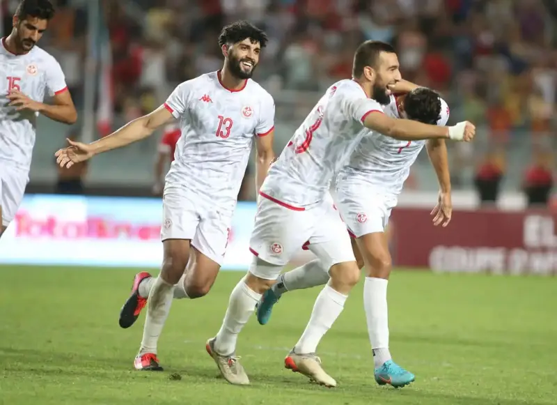 تونس وجزر القمر